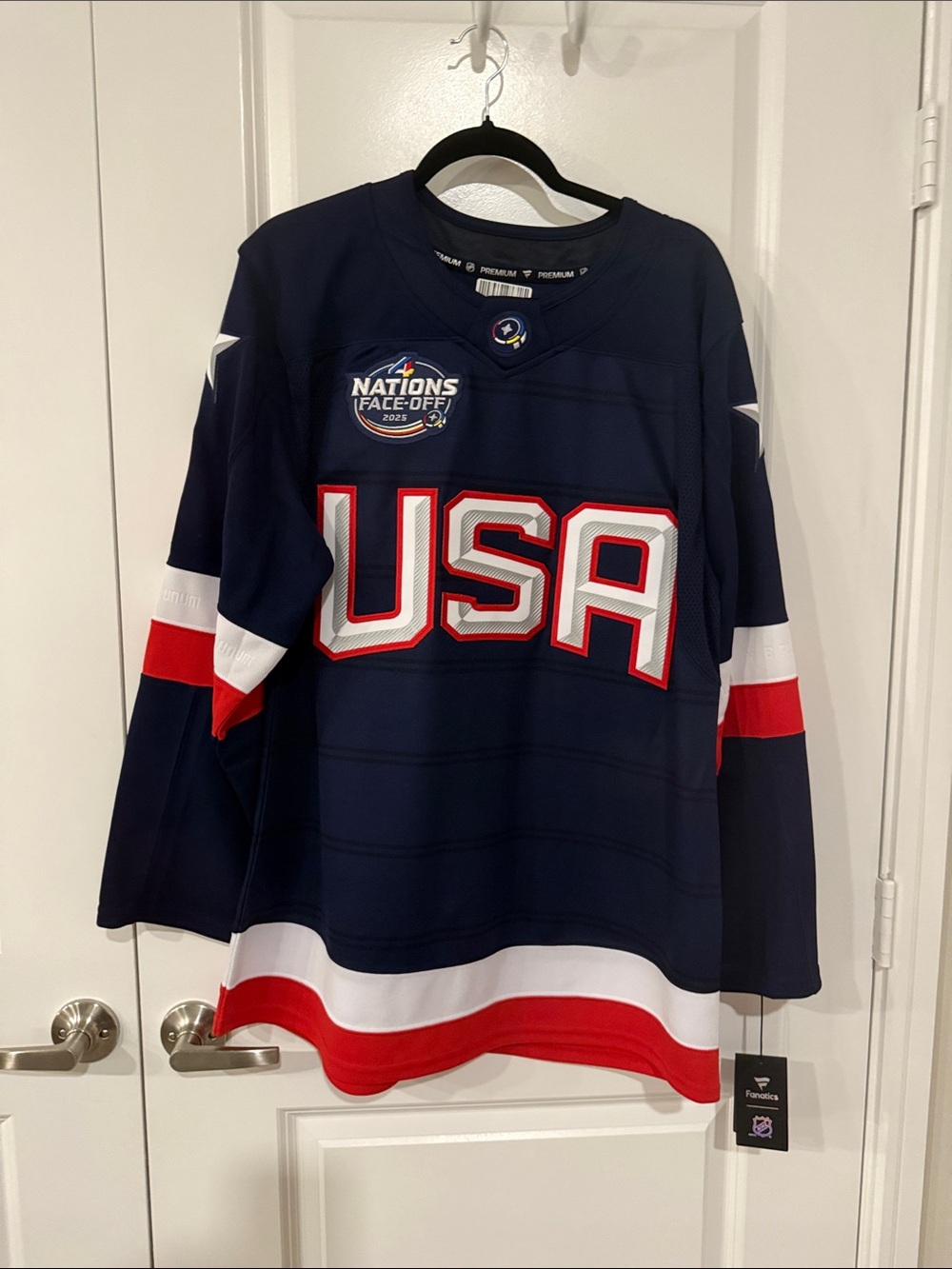 NWT Fanatics USA Four Nations Jeremy Swayman #1 size 46